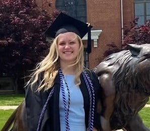 Volunteer_Katie Martz_crop_2